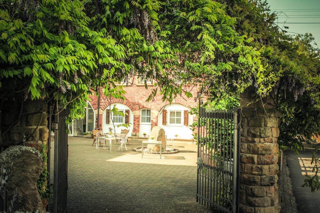 Landhotel Sonnenhof Siebeldingen Exterior photo